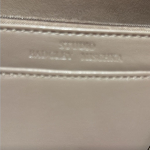 BADGLEY MISCHKA CROSSBODY BAG NWT RED OR PUTTY - Picture 8 of 11